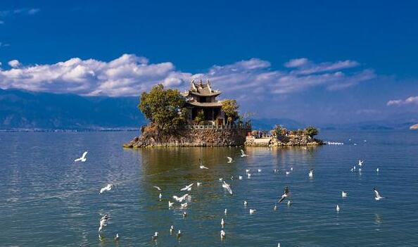 云南滇池：一次悠闲的湖畔之旅耗时几小时